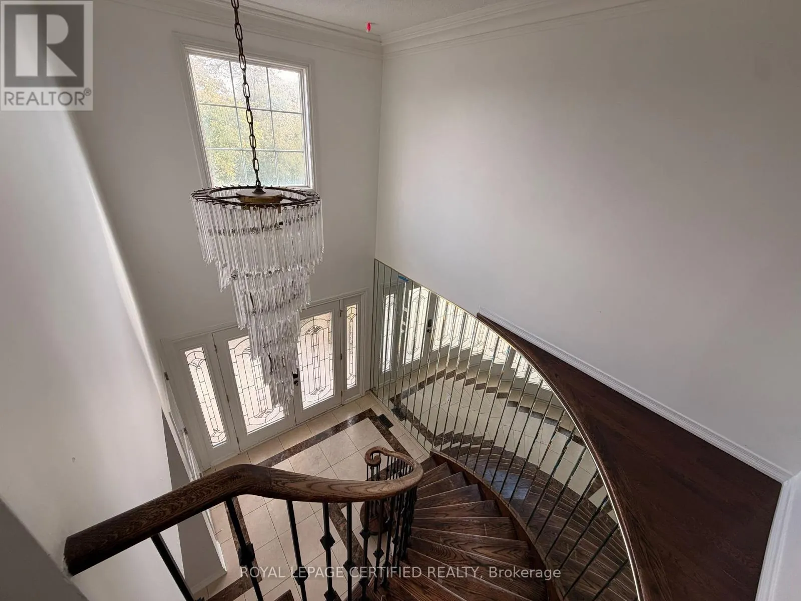 1561 WINTERGROVE GARDENS