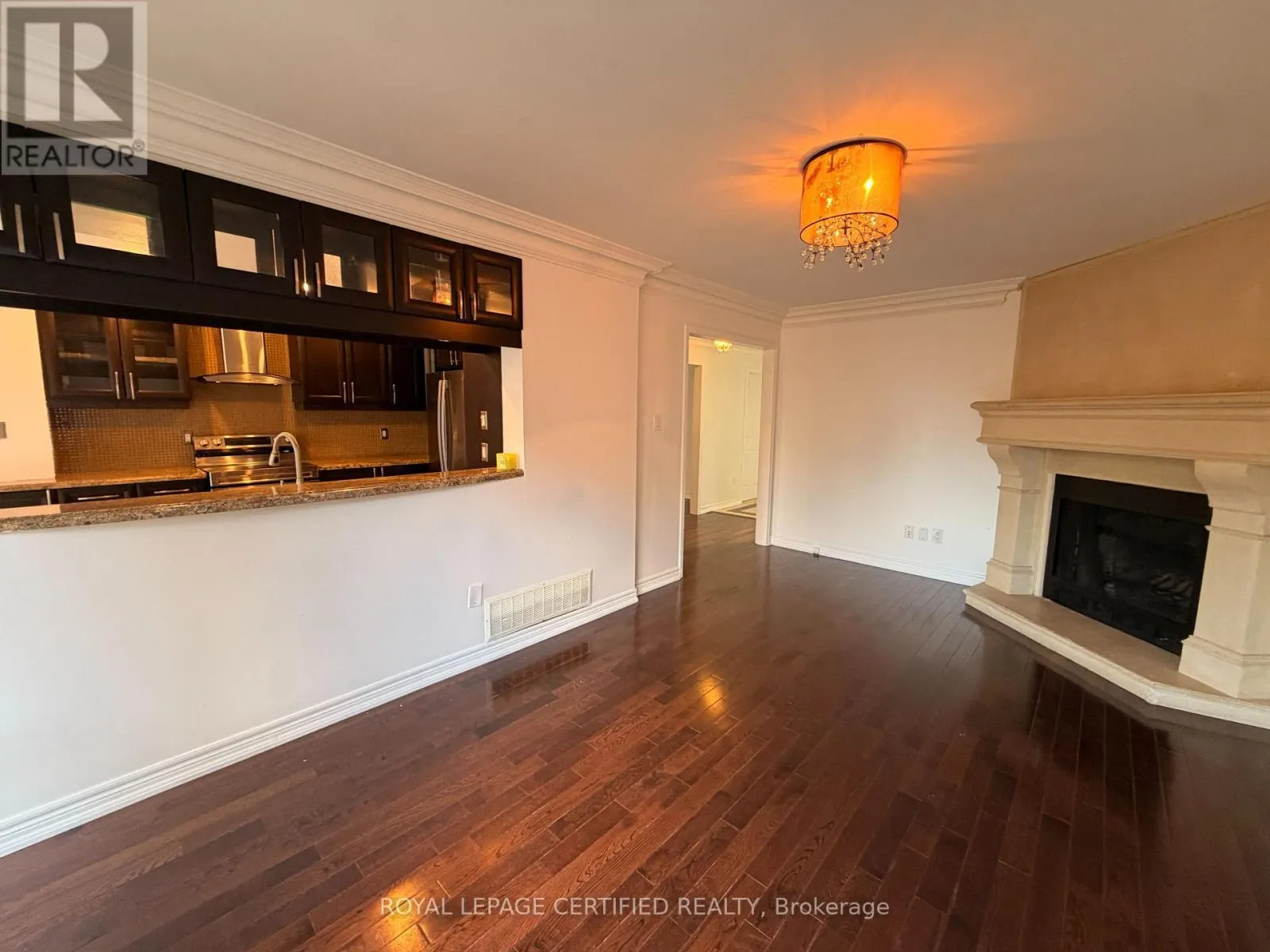 1561 WINTERGROVE GARDENS