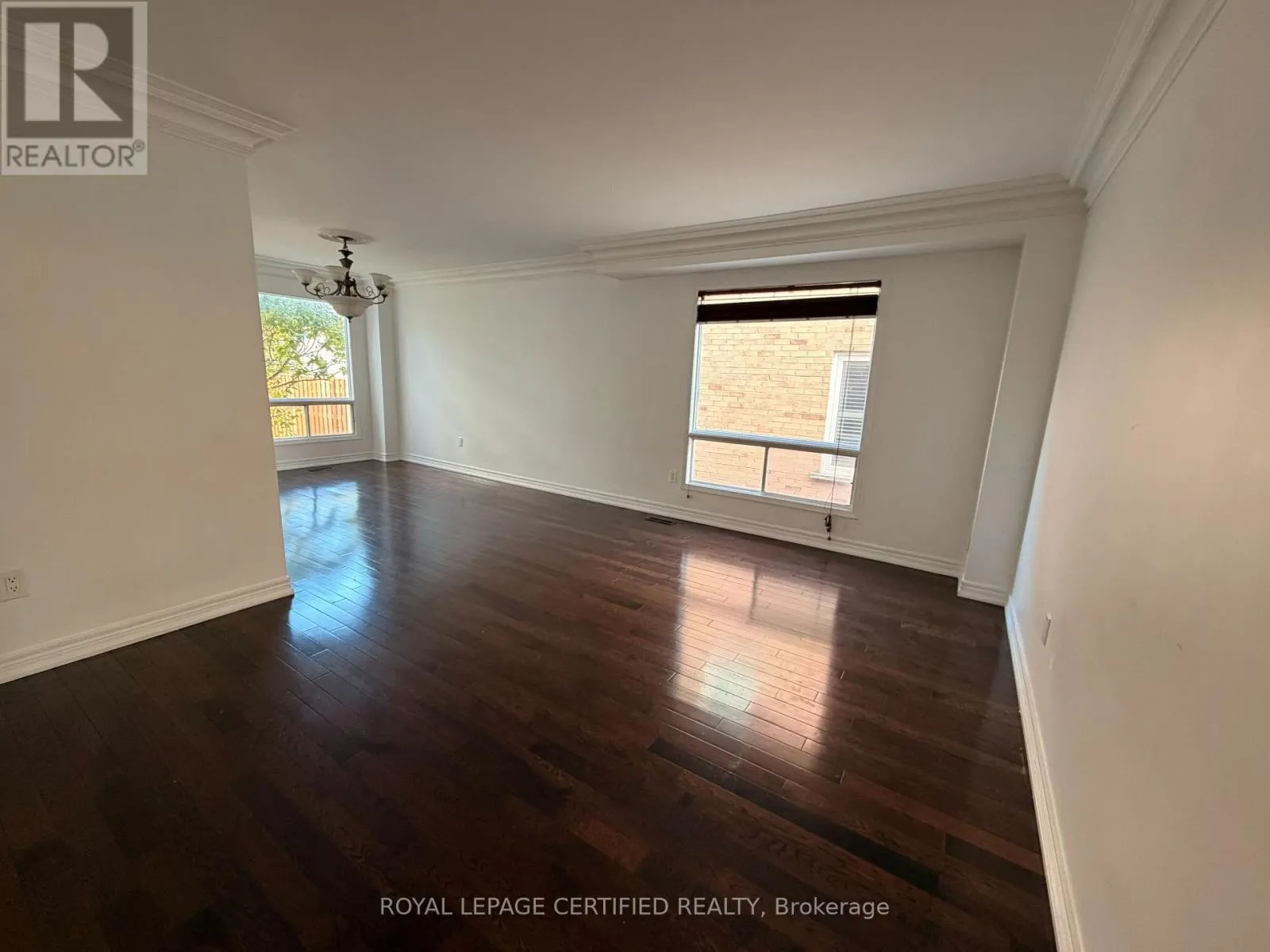 1561 WINTERGROVE GARDENS
