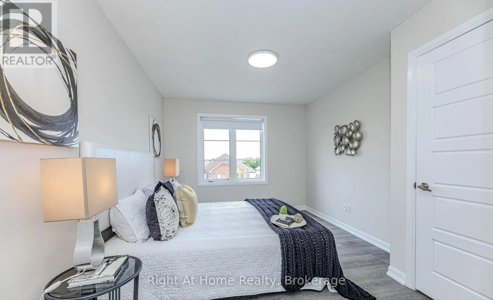 146 - 165 HAMPSHIRE WAY #146