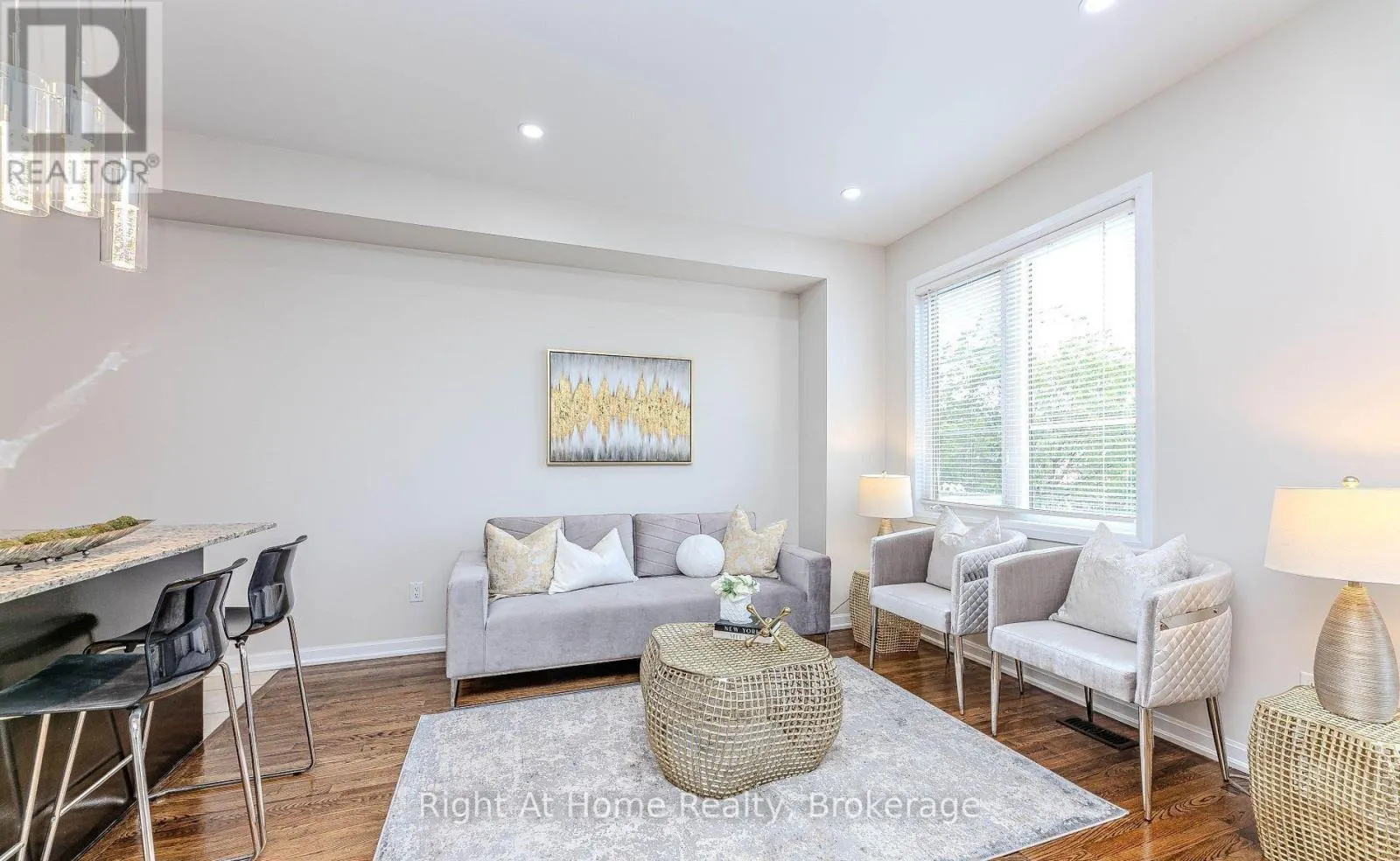 146 - 165 HAMPSHIRE WAY #146