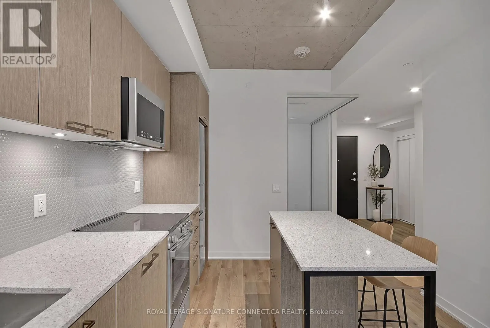 410 - 1808 ST CLAIR AVENUE