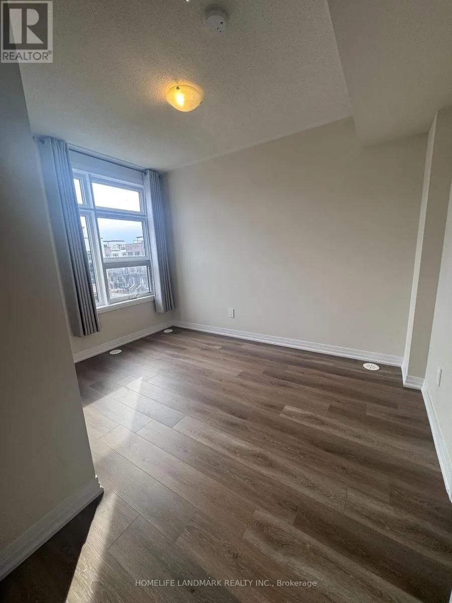 109 - 1593 ROSE WAY