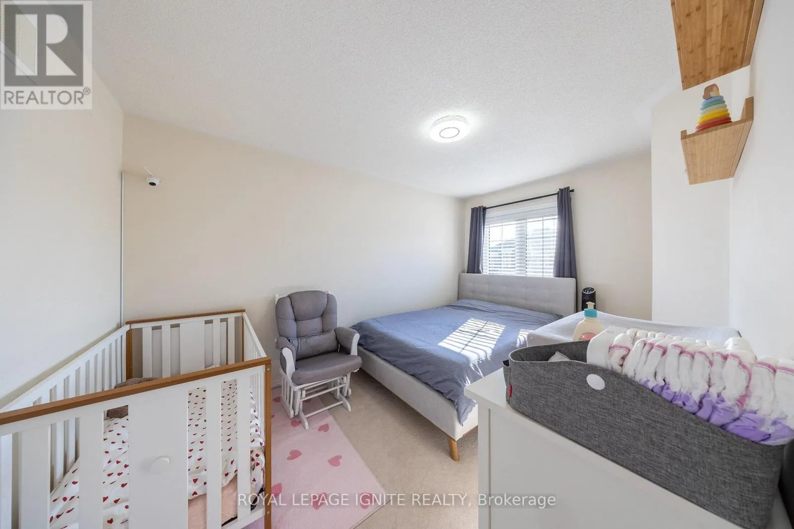 21 SAIL ROAD
