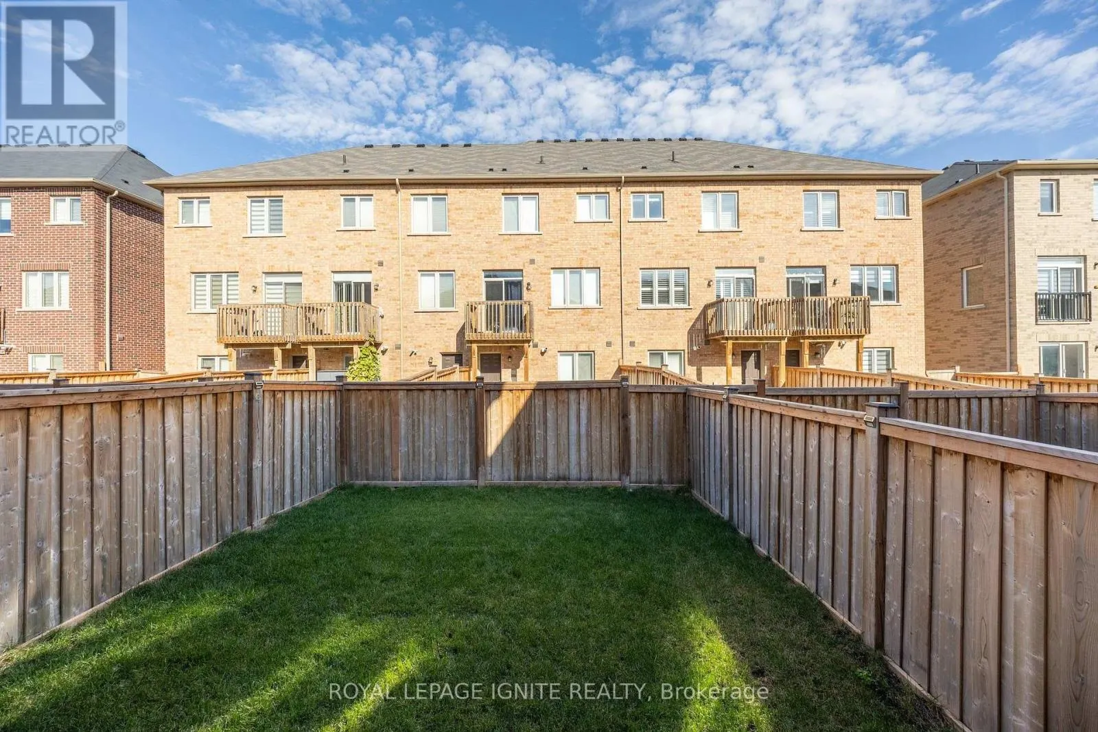 21 SAIL ROAD