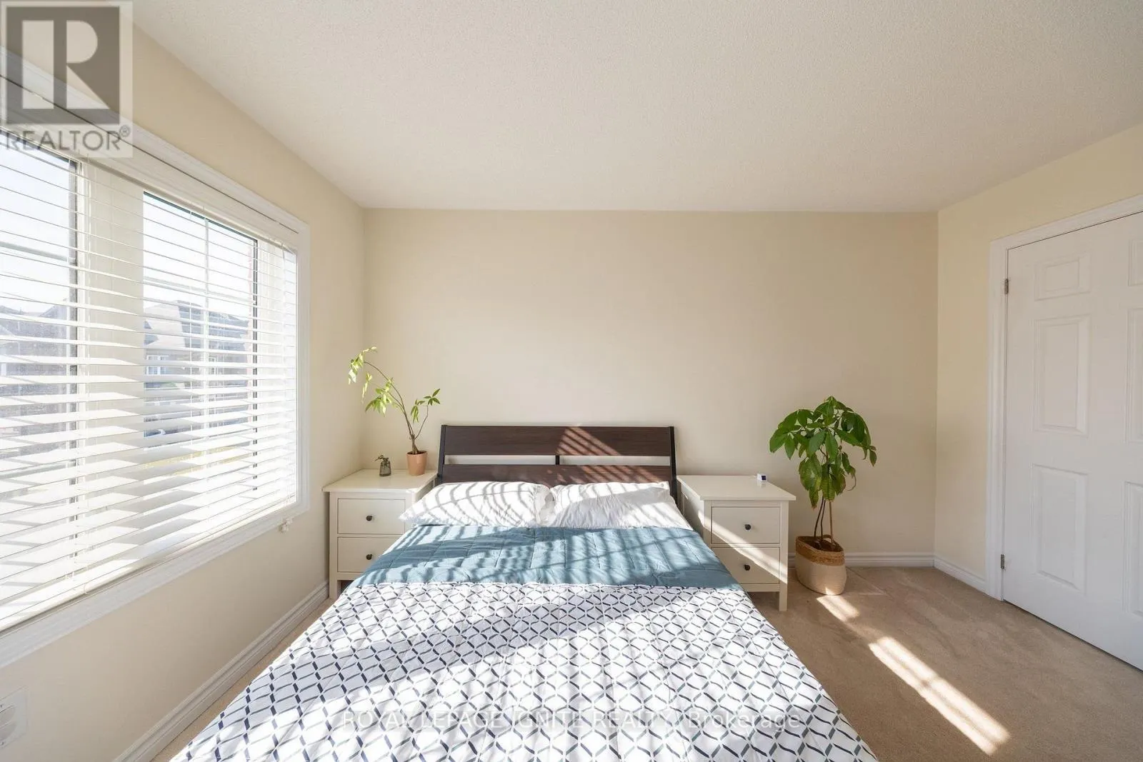 21 SAIL ROAD