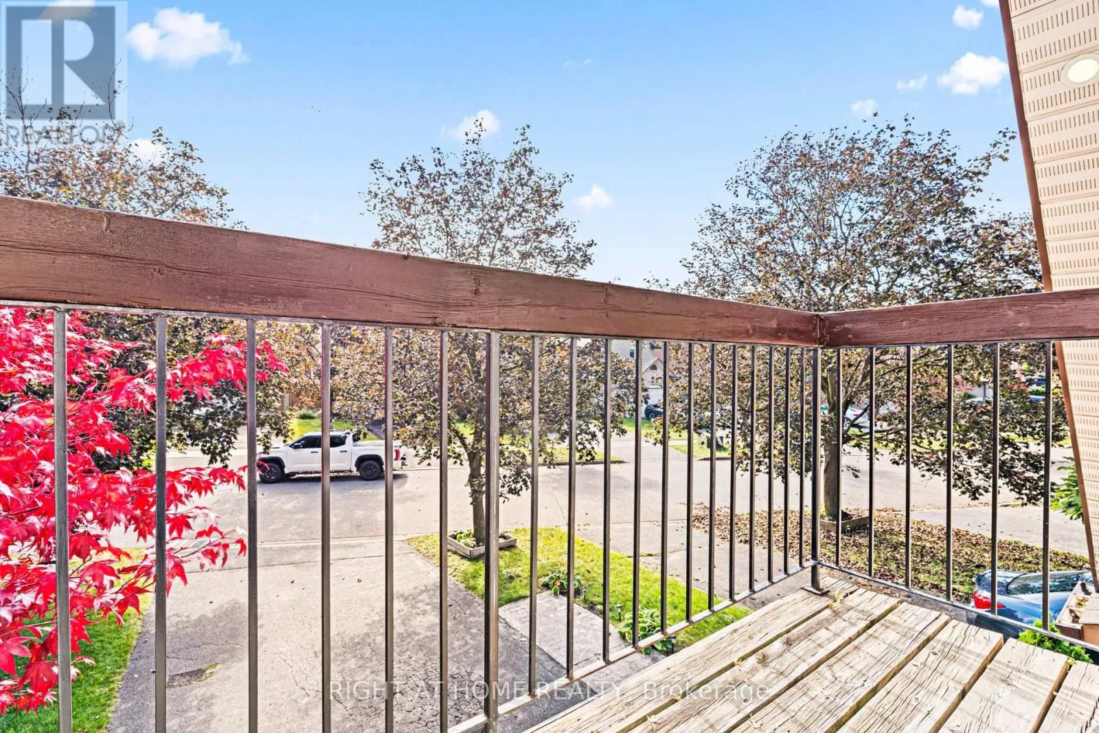 36 BURTON ROAD S