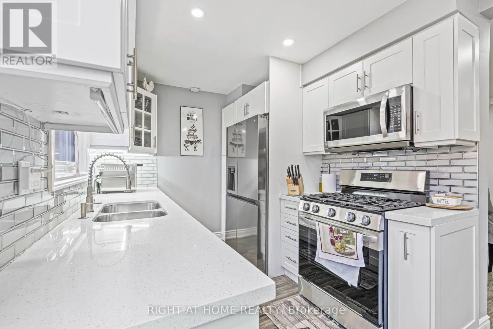 36 BURTON ROAD S