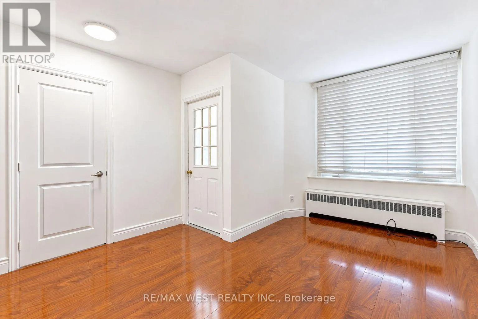 203 ISLINGTON AVENUE