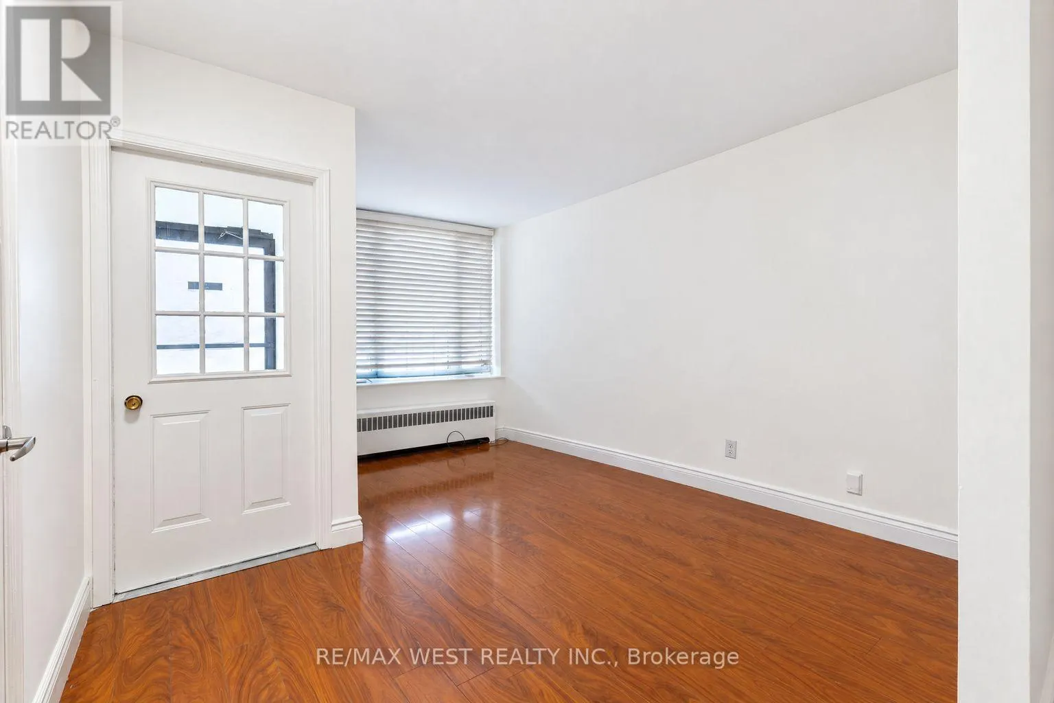 203 ISLINGTON AVENUE