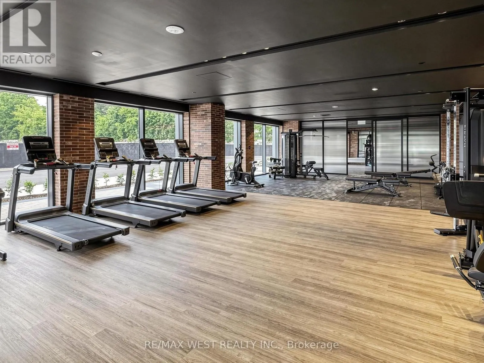 1115 - 4010 EGLINTON AVENUE W