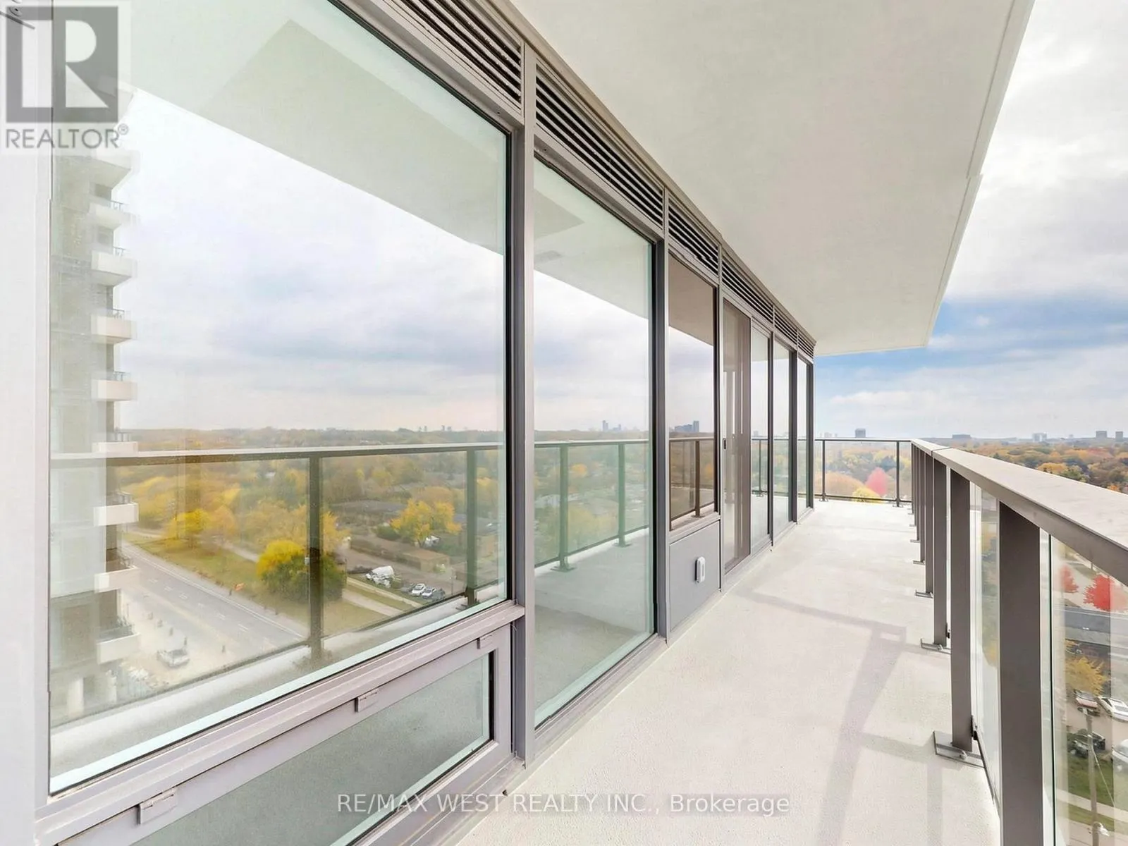 1115 - 4010 EGLINTON AVENUE W