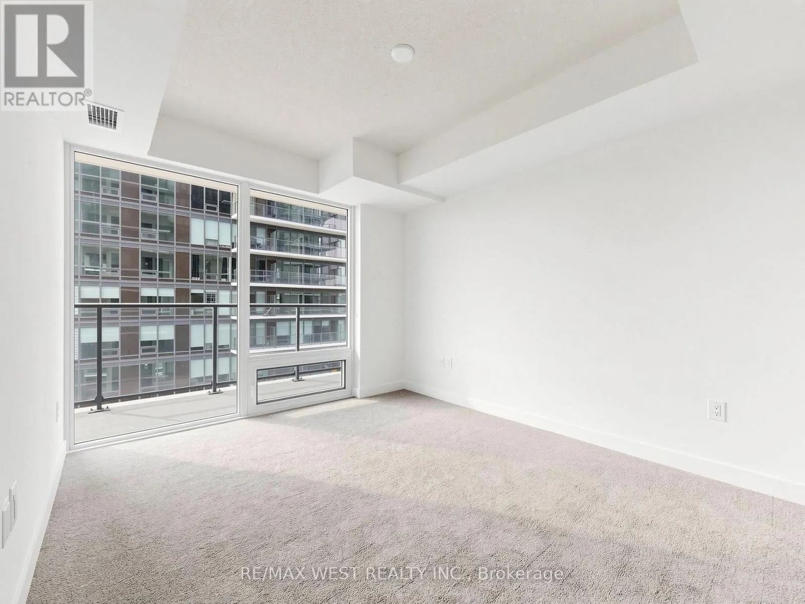 1115 - 4010 EGLINTON AVENUE W