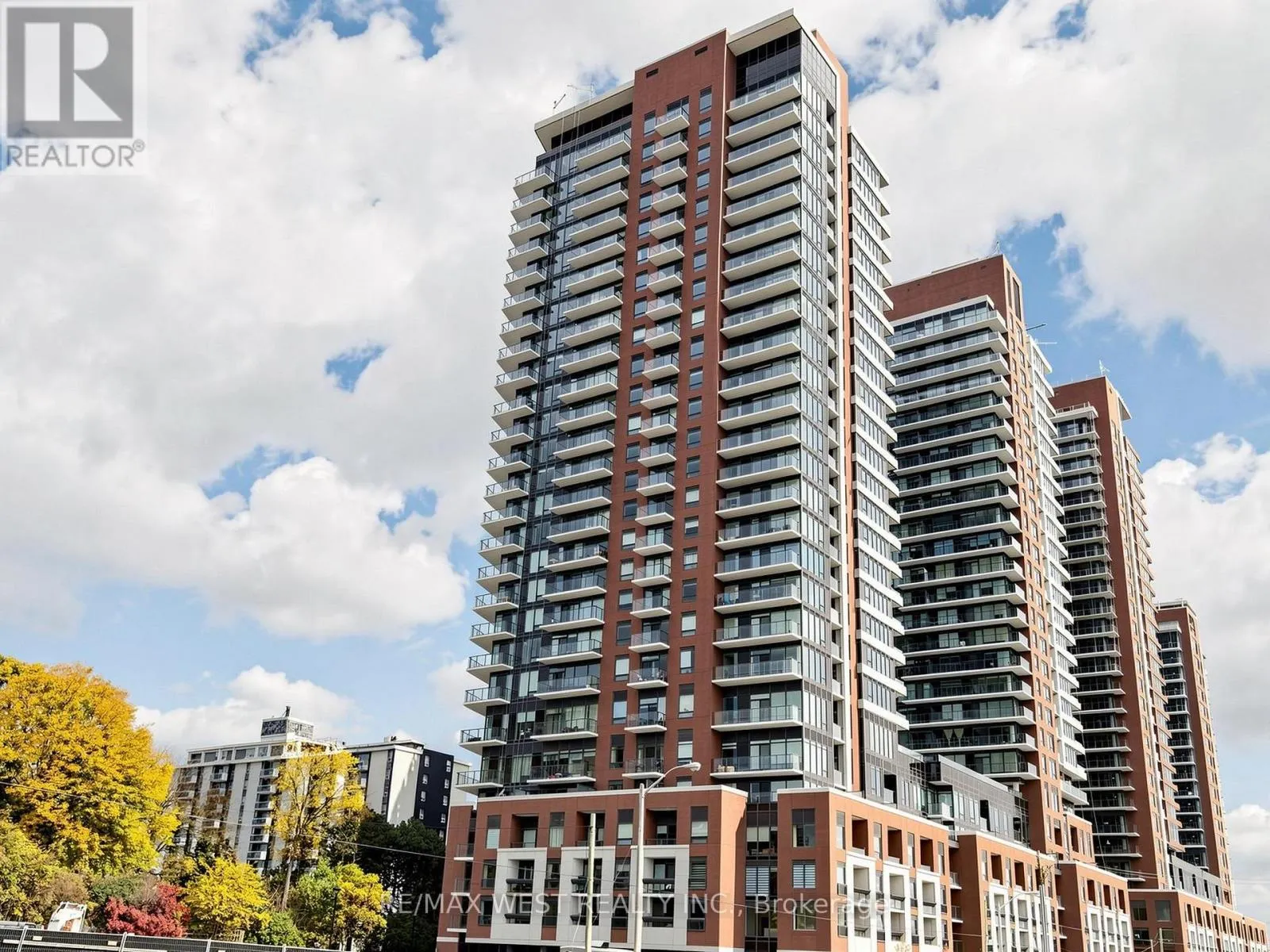 1115 - 4010 EGLINTON AVENUE W
