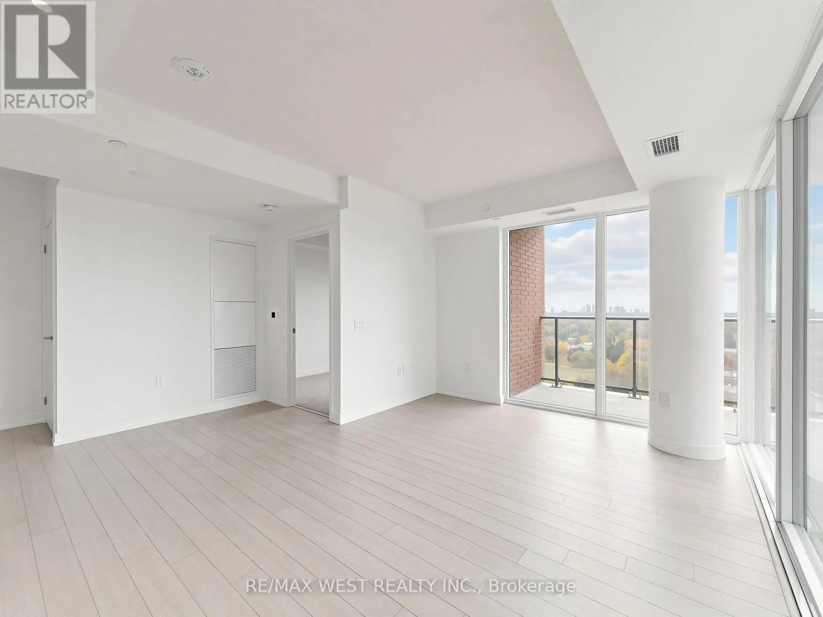 1115 - 4010 EGLINTON AVENUE W