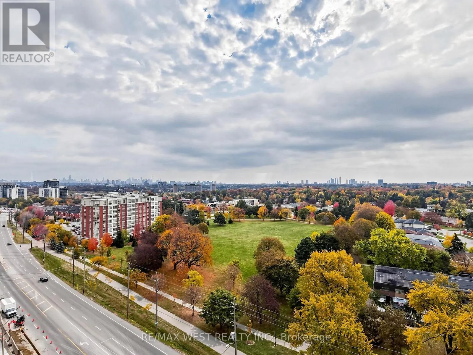 1115 - 4010 EGLINTON AVENUE W