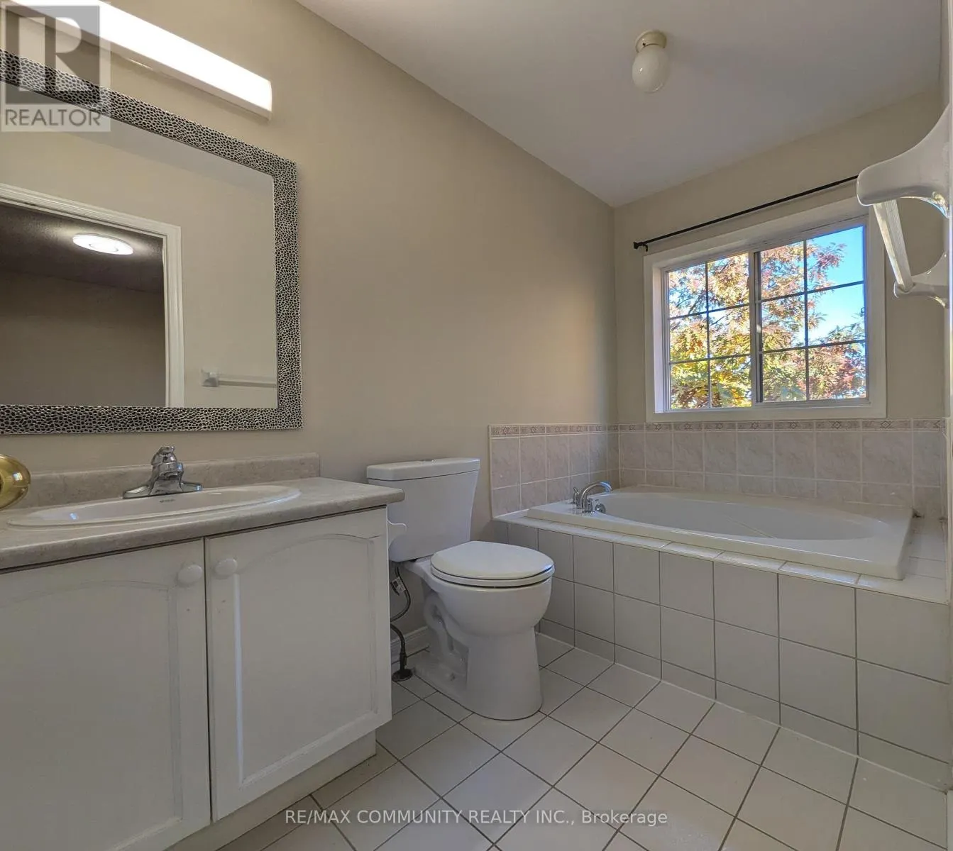91 - 6399 SPINNAKER CIRCLE
