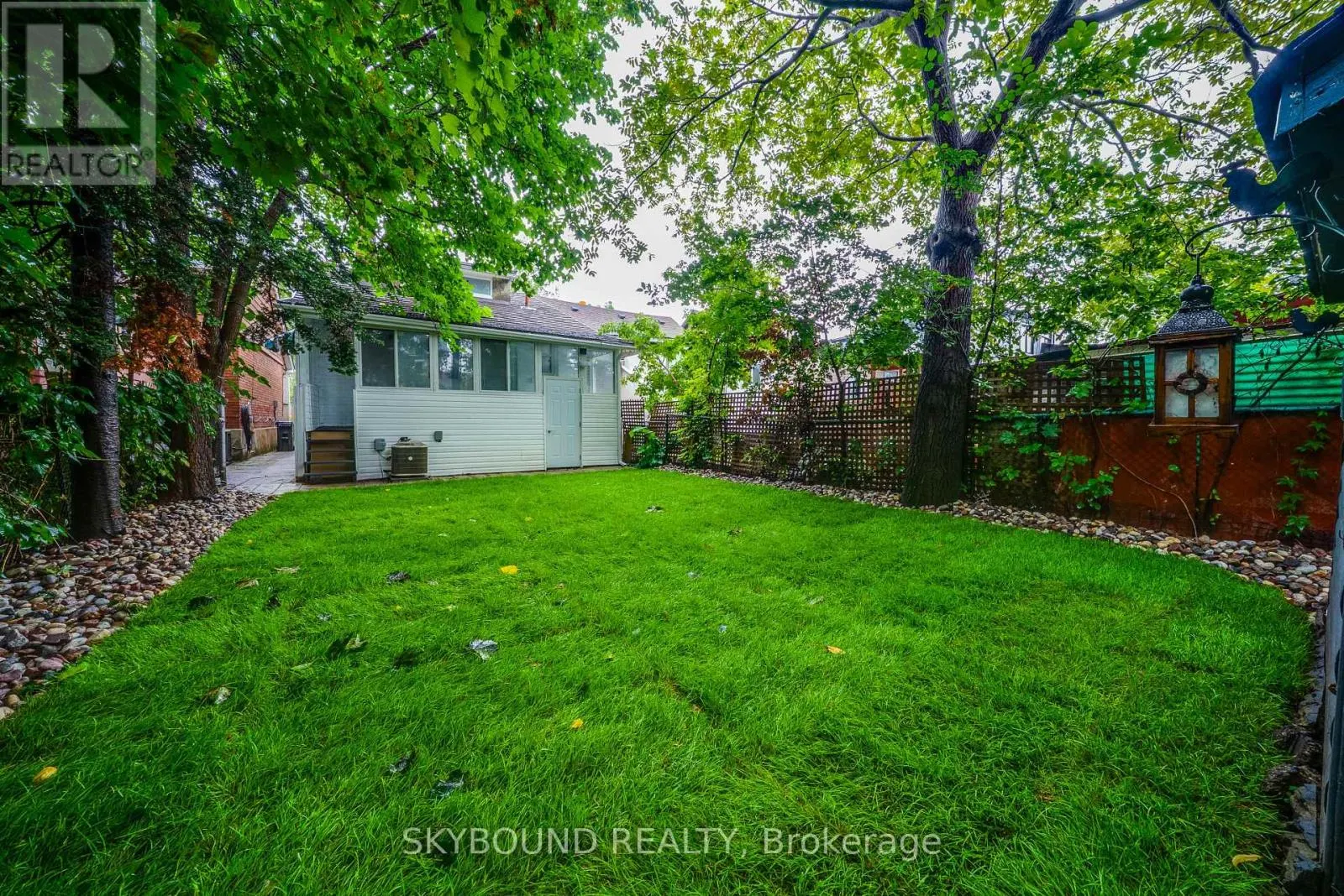 43 CRAYDON AVENUE