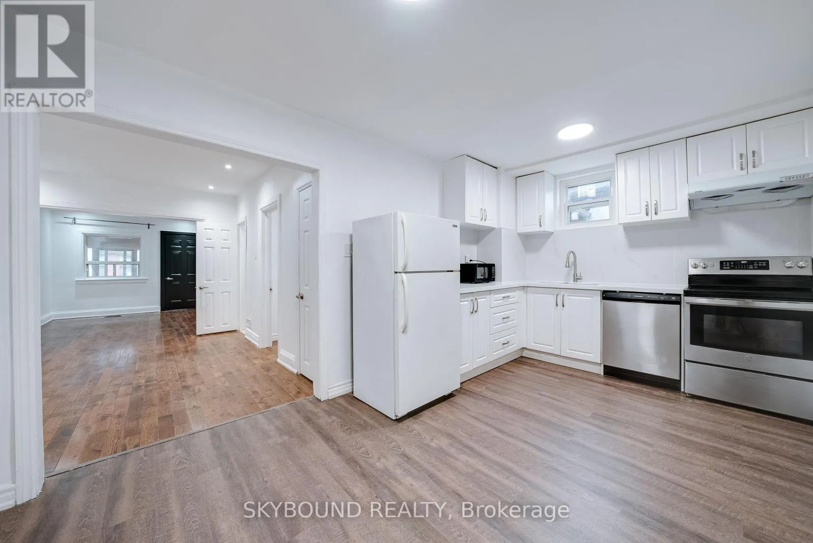 43 CRAYDON AVENUE