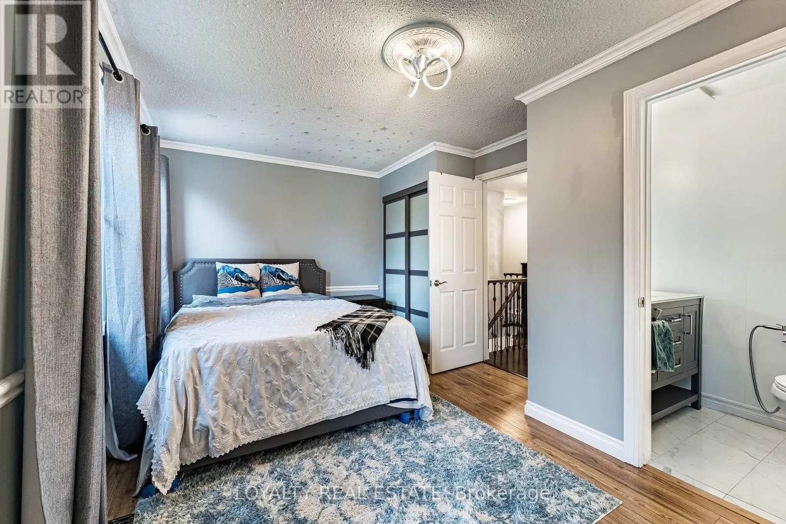 52 NEWCASTLE CRESCENT