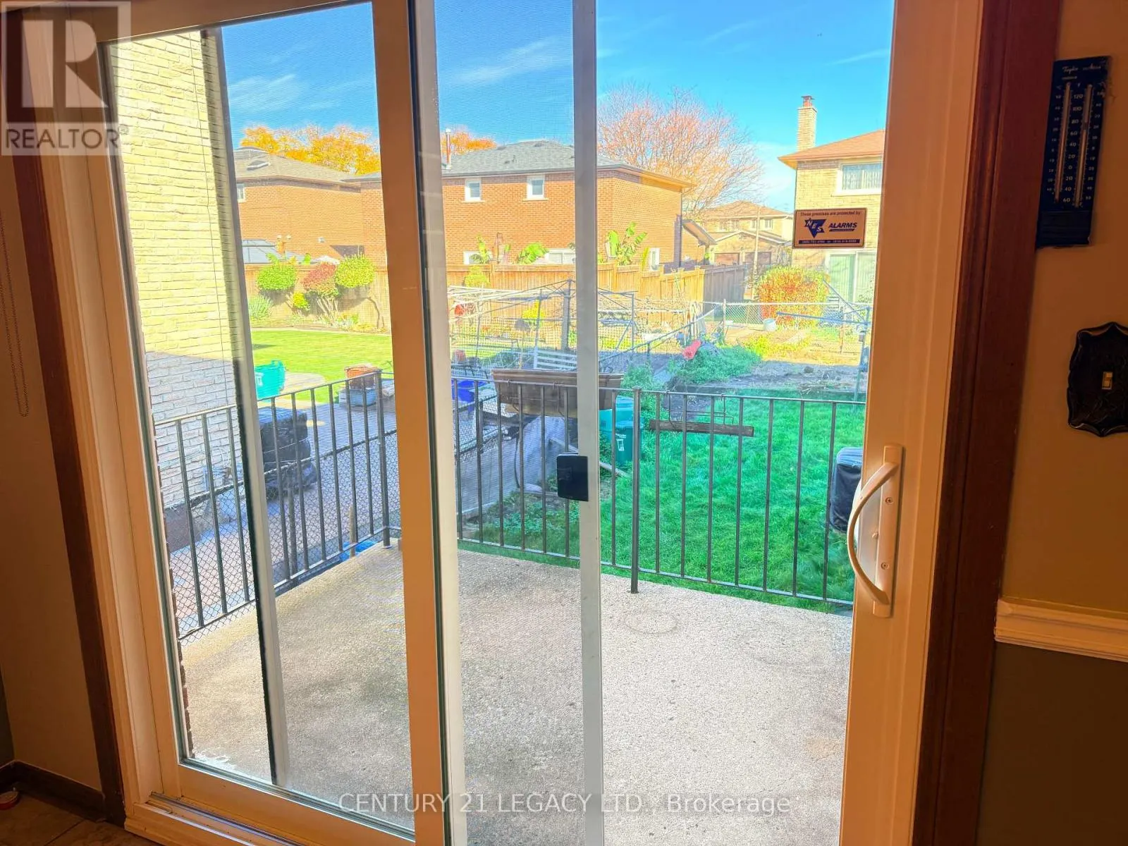 (UPPER) - 78 PANORAMA CRESCENT