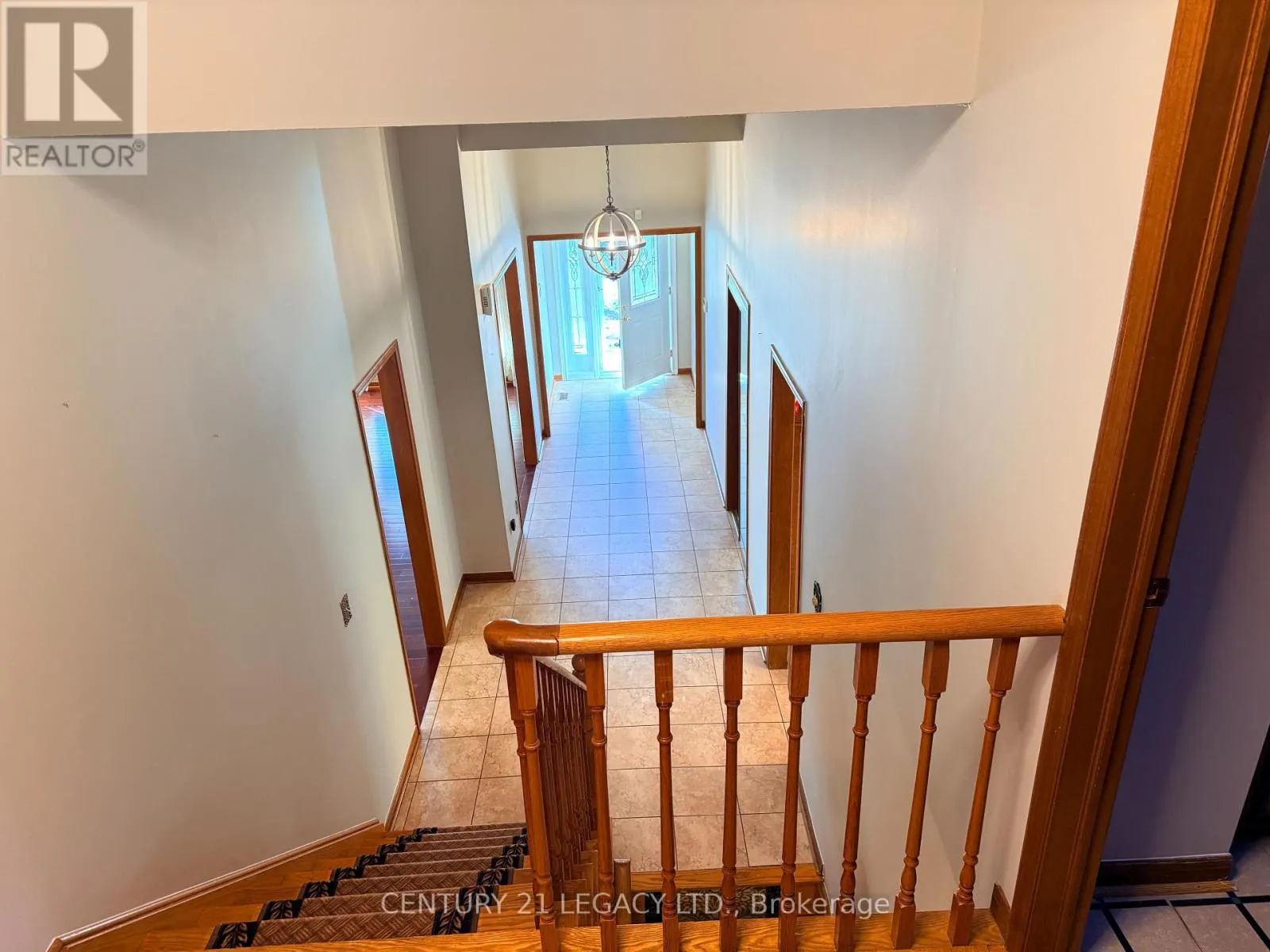 (UPPER) - 78 PANORAMA CRESCENT
