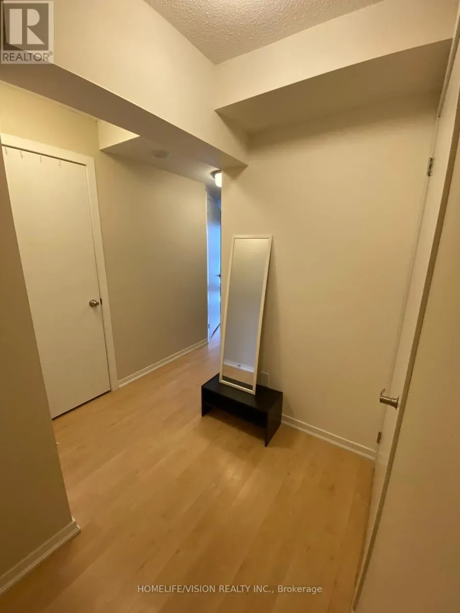 419 - 38 JOE SHUSTER WAY