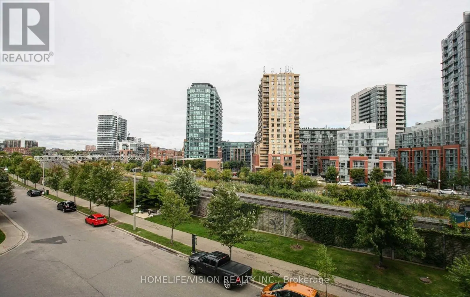 419 - 38 JOE SHUSTER WAY