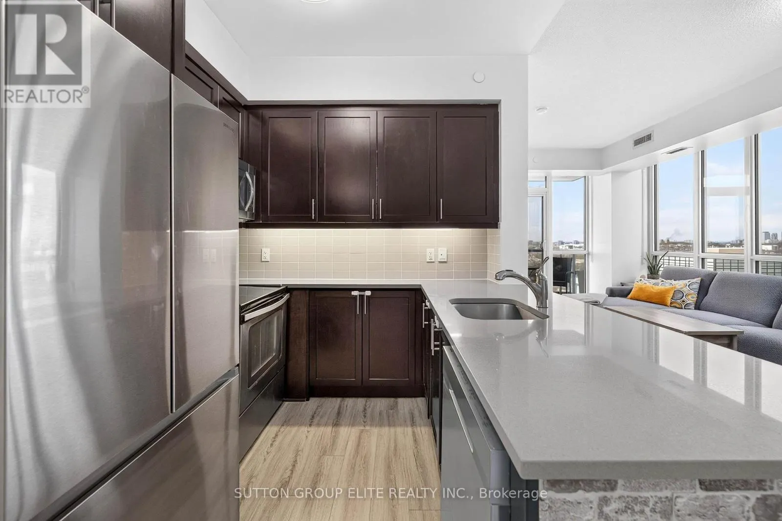 1309 - 15 ZORRA STREET