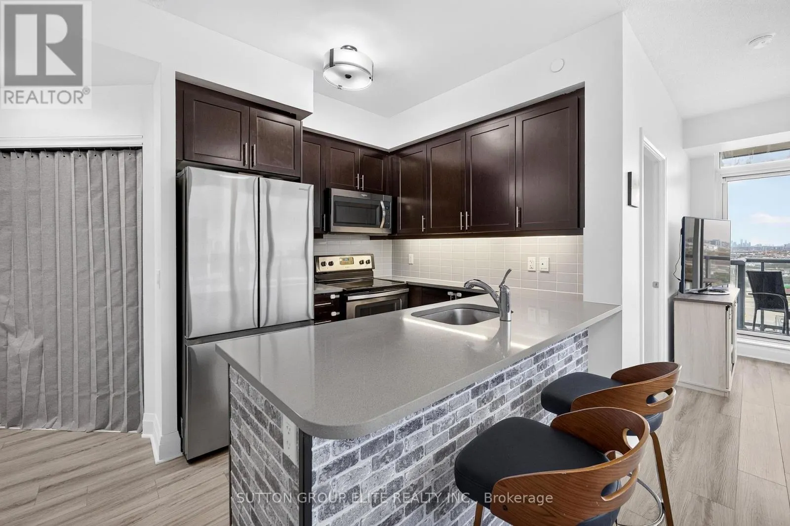 1309 - 15 ZORRA STREET