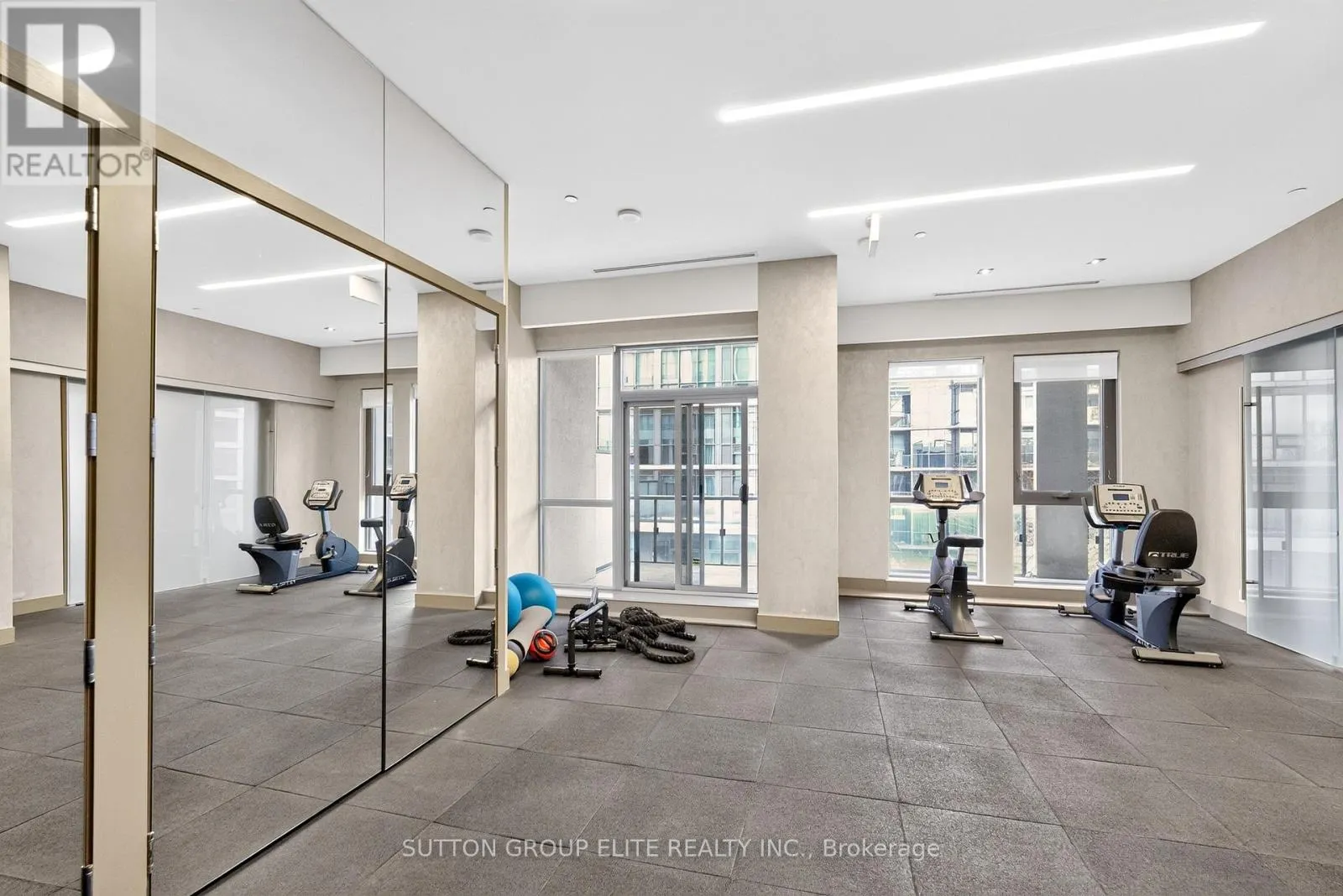 1309 - 15 ZORRA STREET