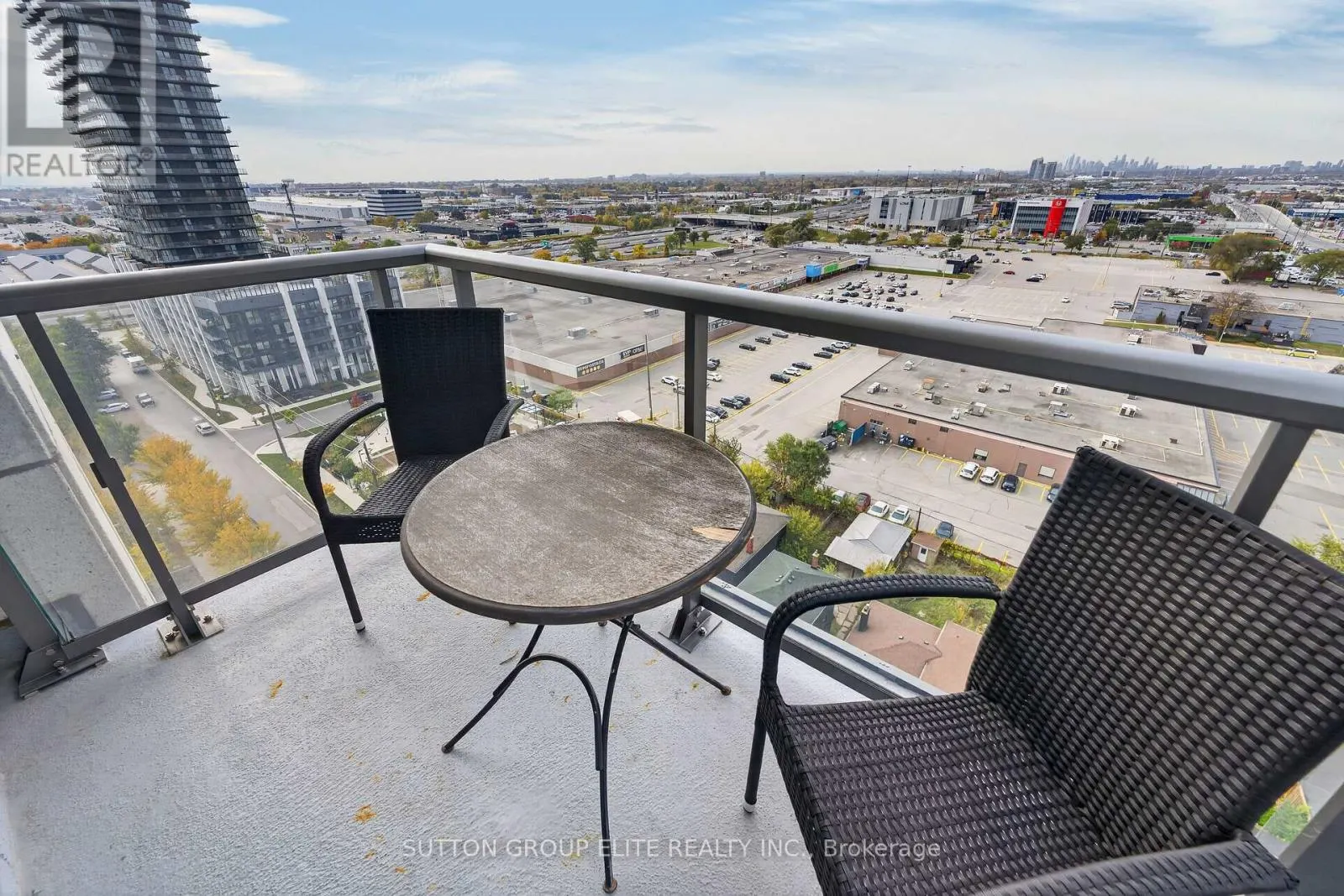 1309 - 15 ZORRA STREET