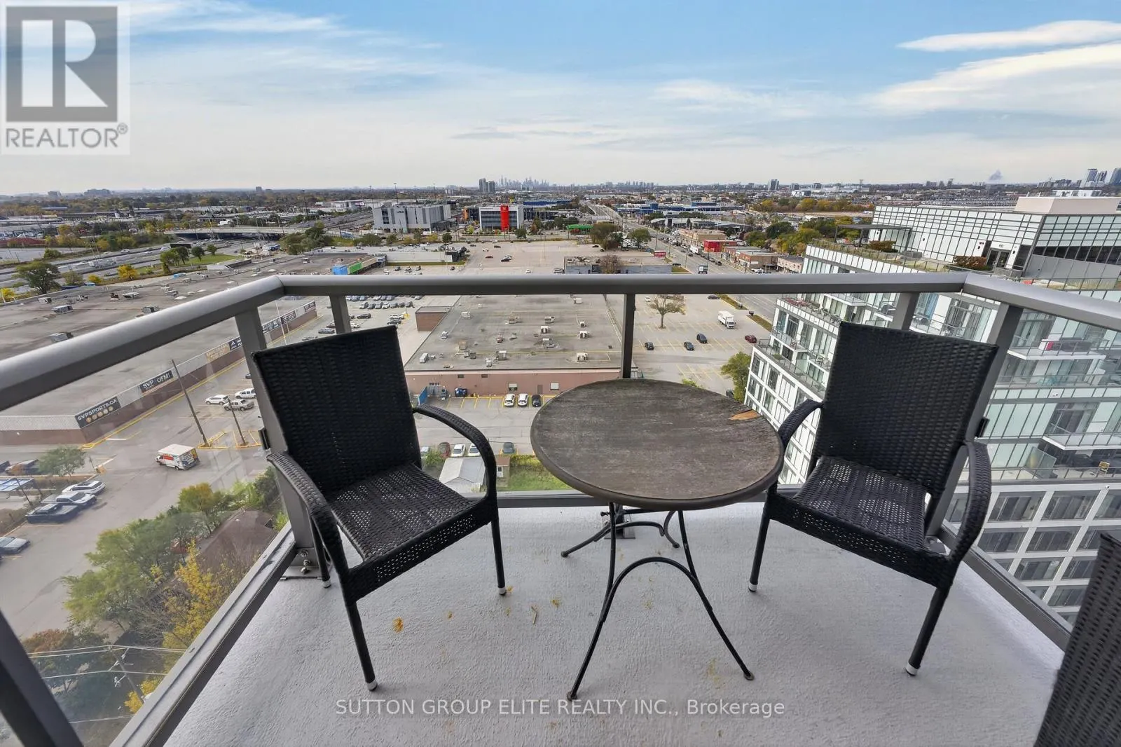 1309 - 15 ZORRA STREET