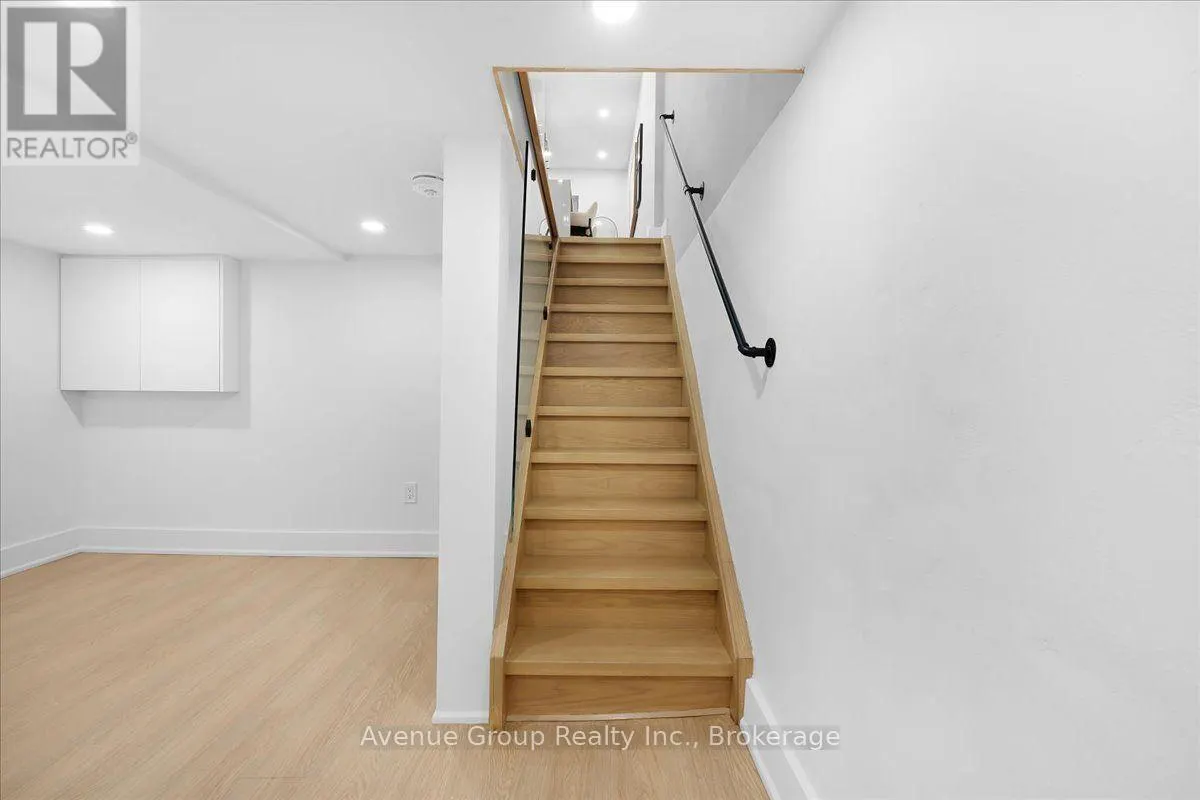 811 DOVERCOURT ROAD