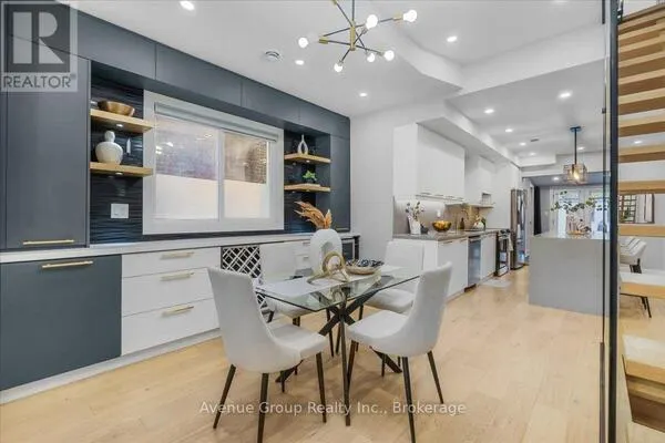811 DOVERCOURT ROAD