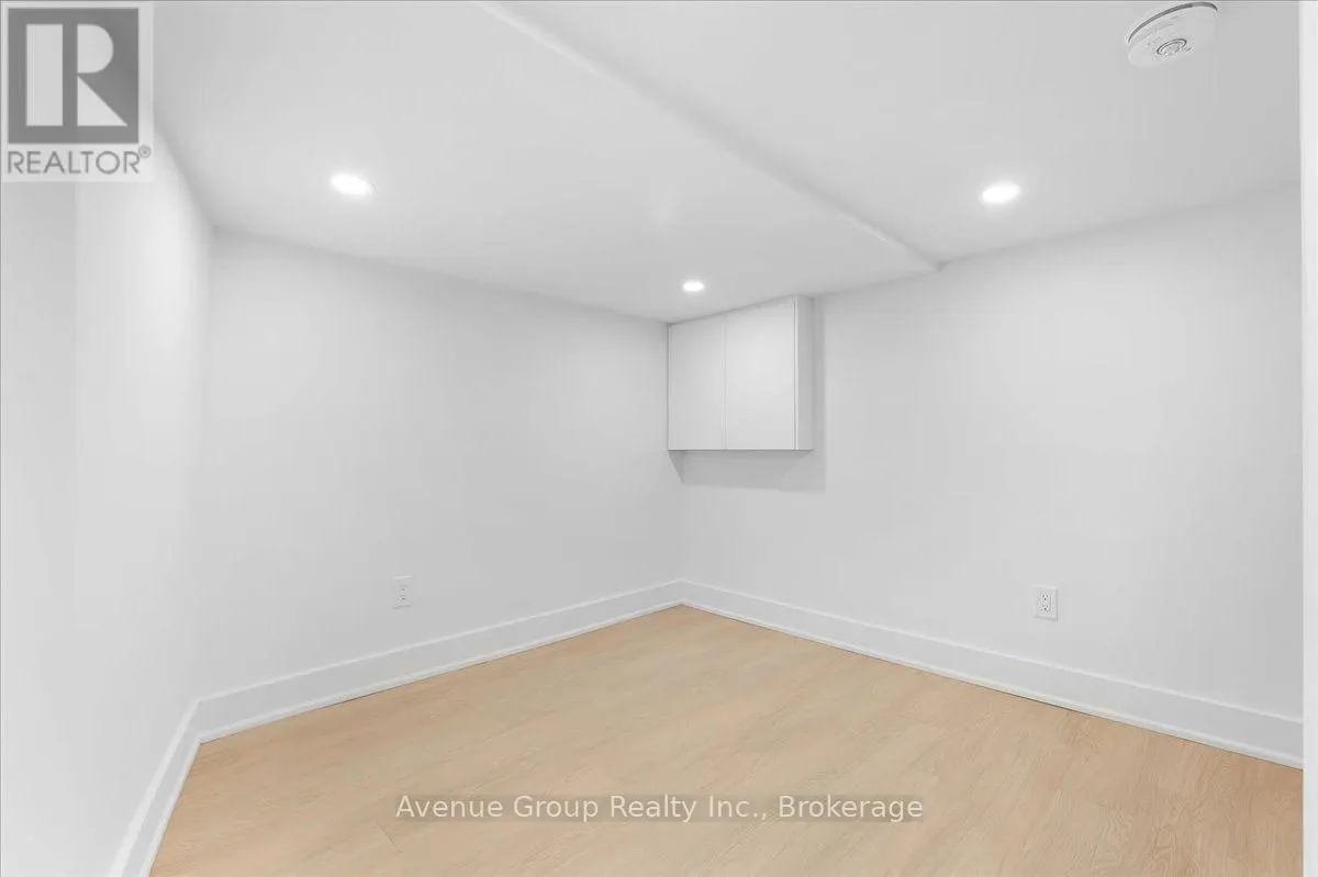 811 DOVERCOURT ROAD