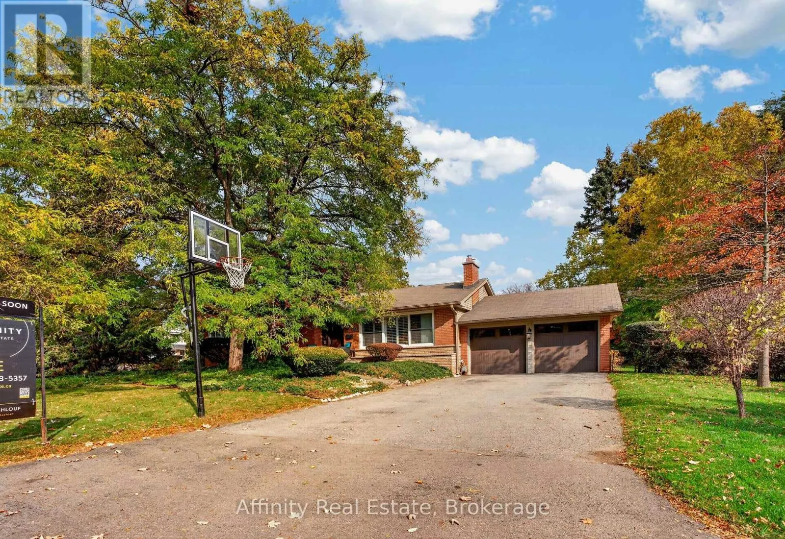 319 SOUTH COURT