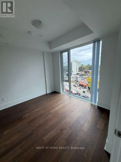 507 - 2450 BLOOR STREET W