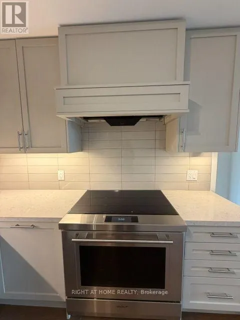 507 - 2450 BLOOR STREET W