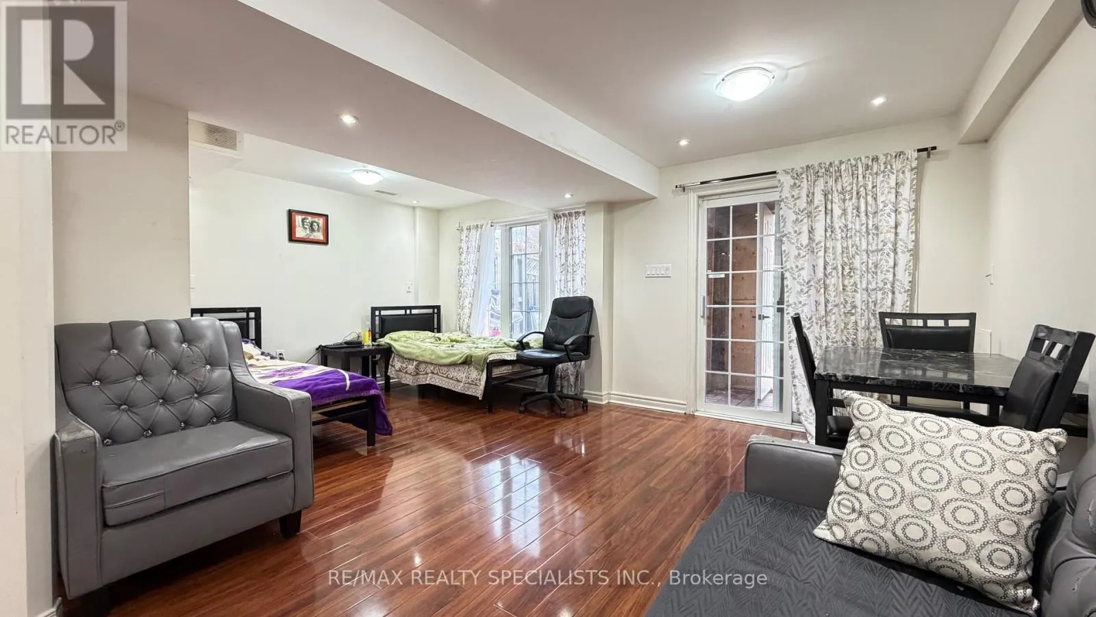 LOWER - 22 PANAMA PLACE