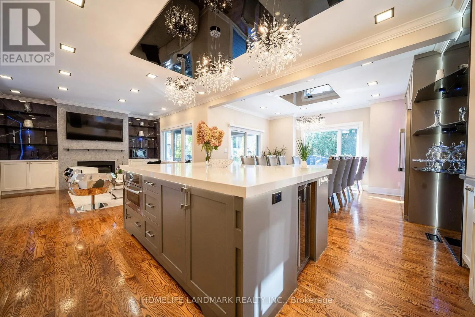 848 GOODWIN ROAD