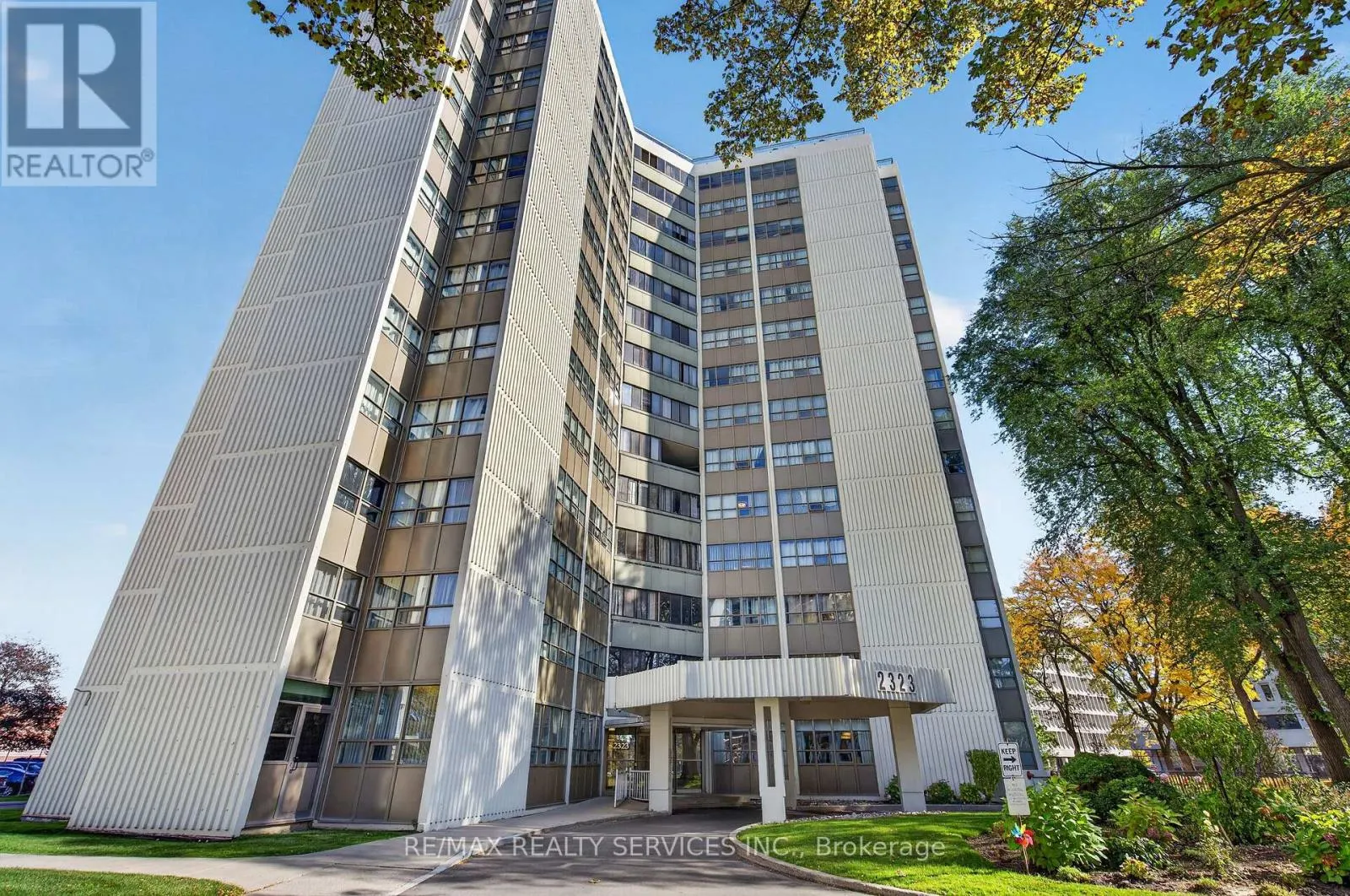 1101 - 2323 CONFEDERATION PARKWAY