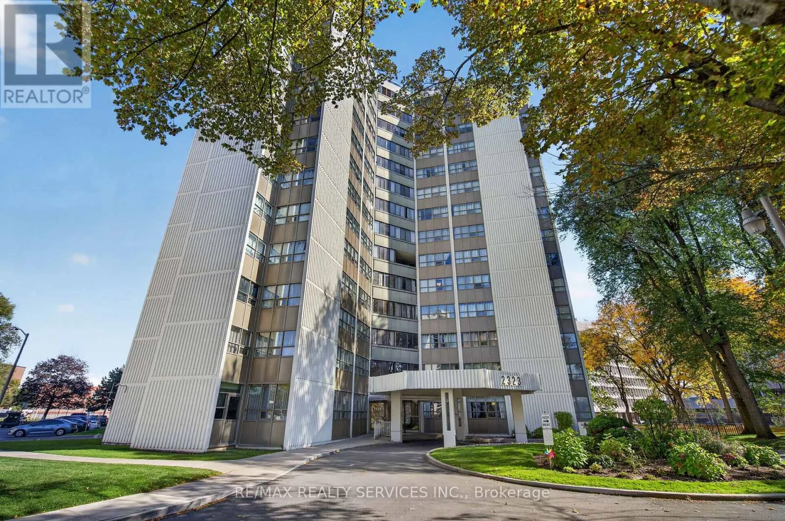 1101 - 2323 CONFEDERATION PARKWAY