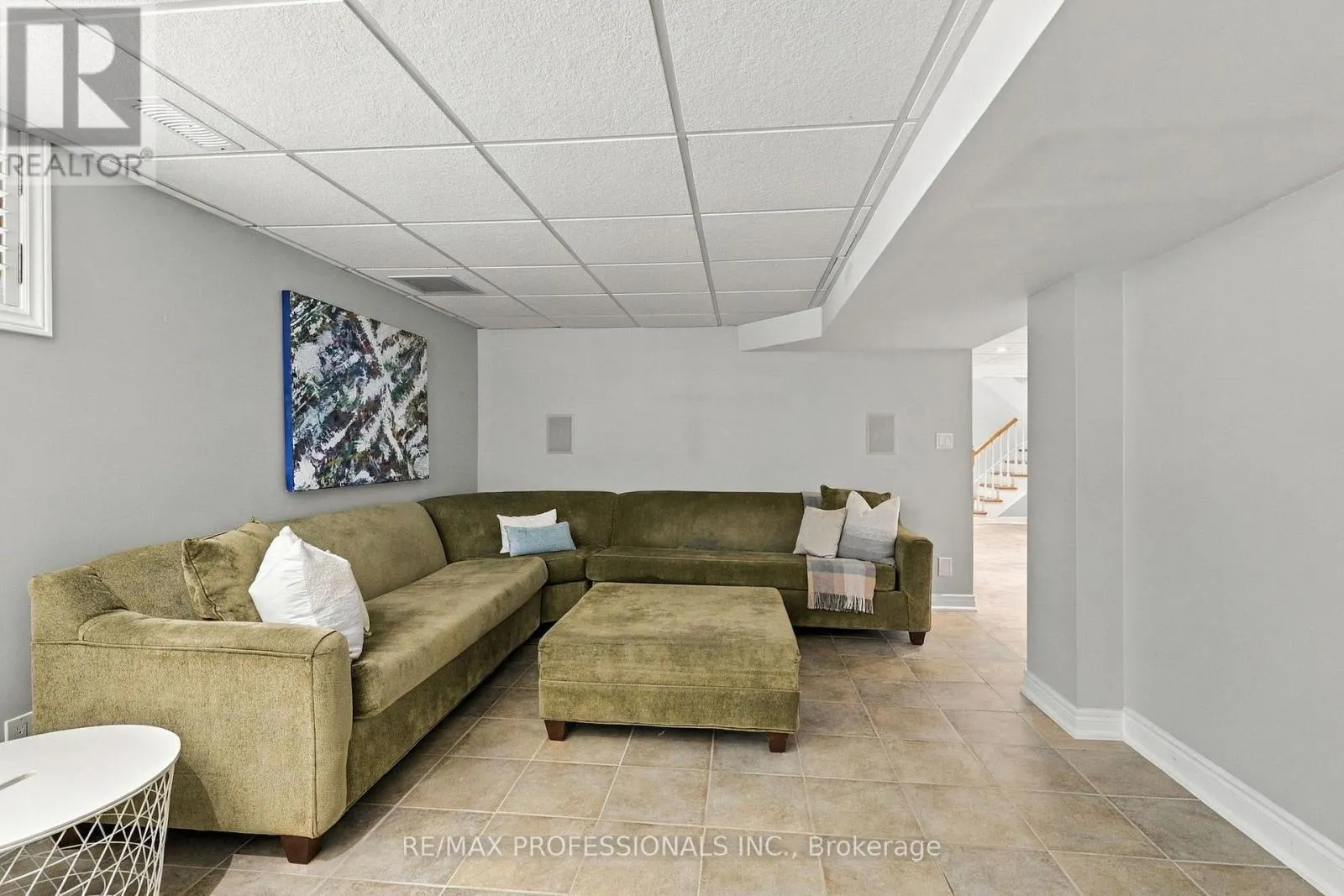 28 WICKFORD DRIVE