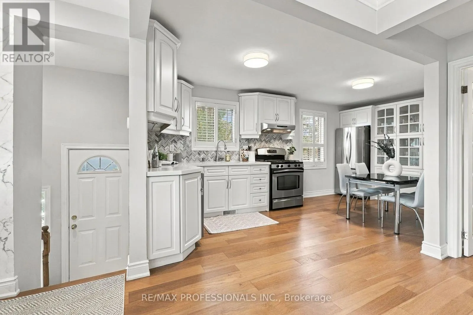 28 WICKFORD DRIVE