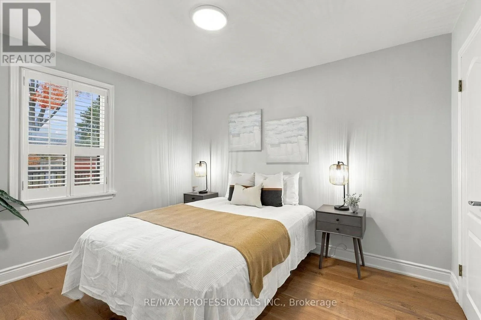 28 WICKFORD DRIVE