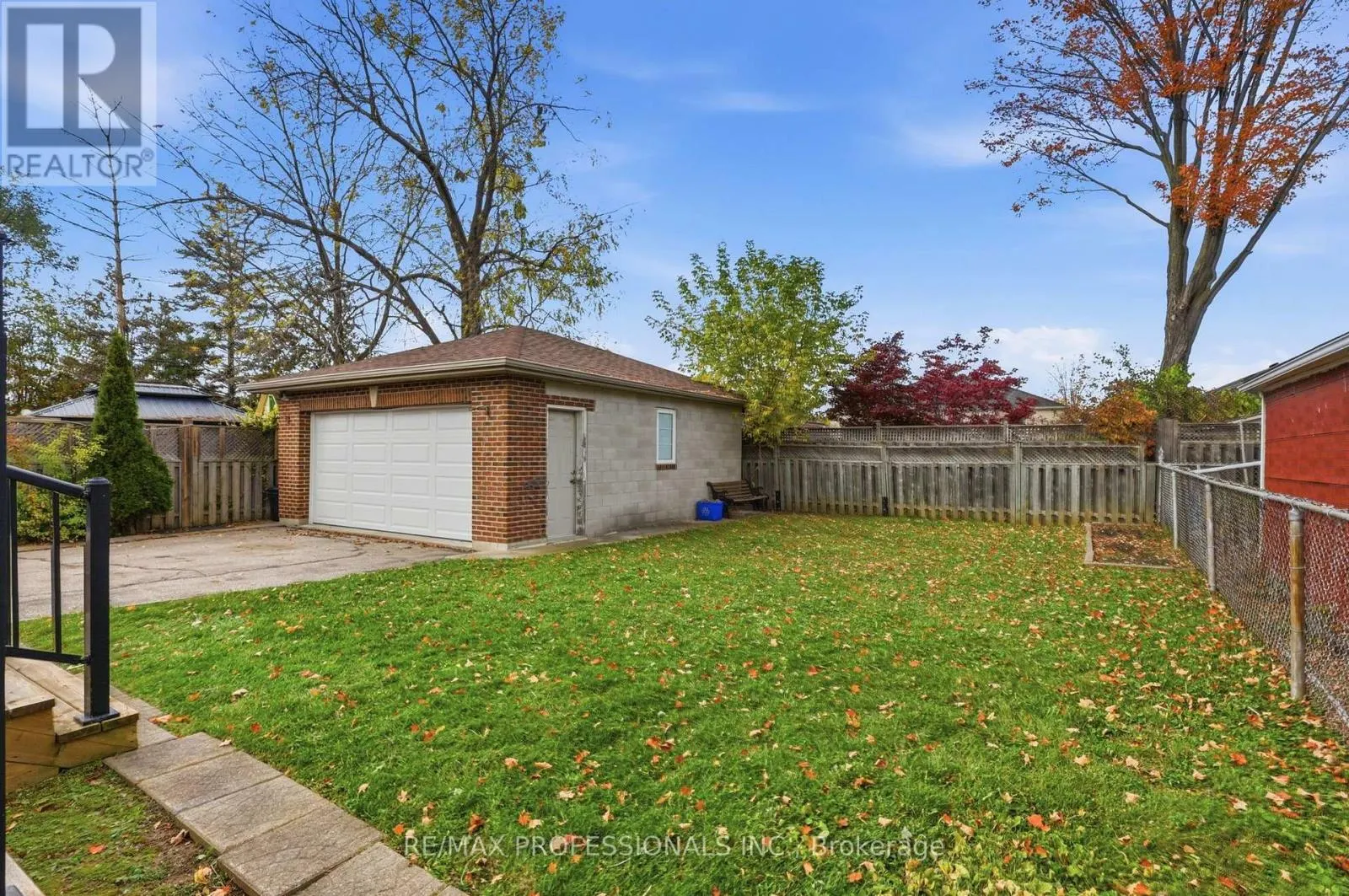 28 WICKFORD DRIVE