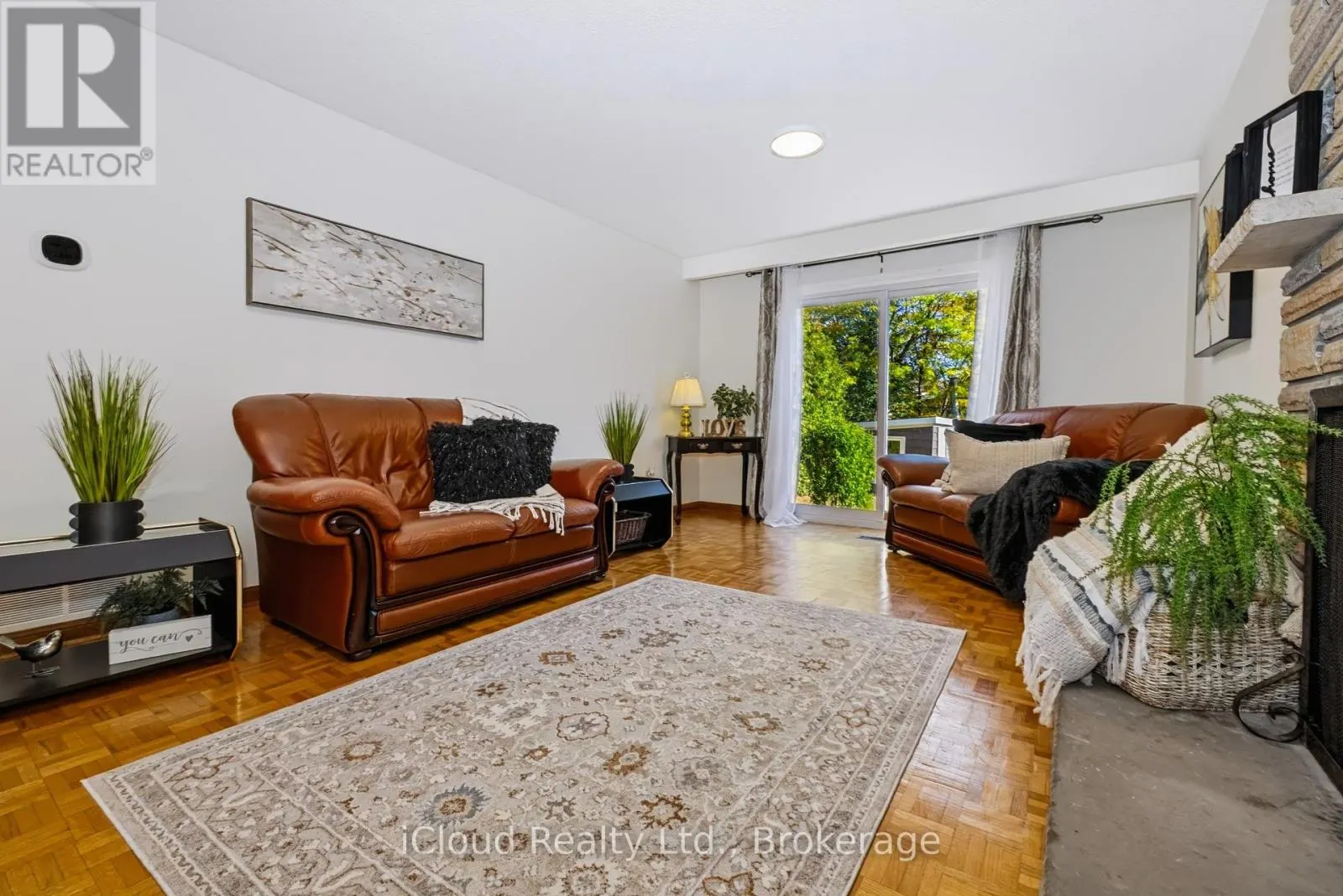 24 RADFORD DRIVE