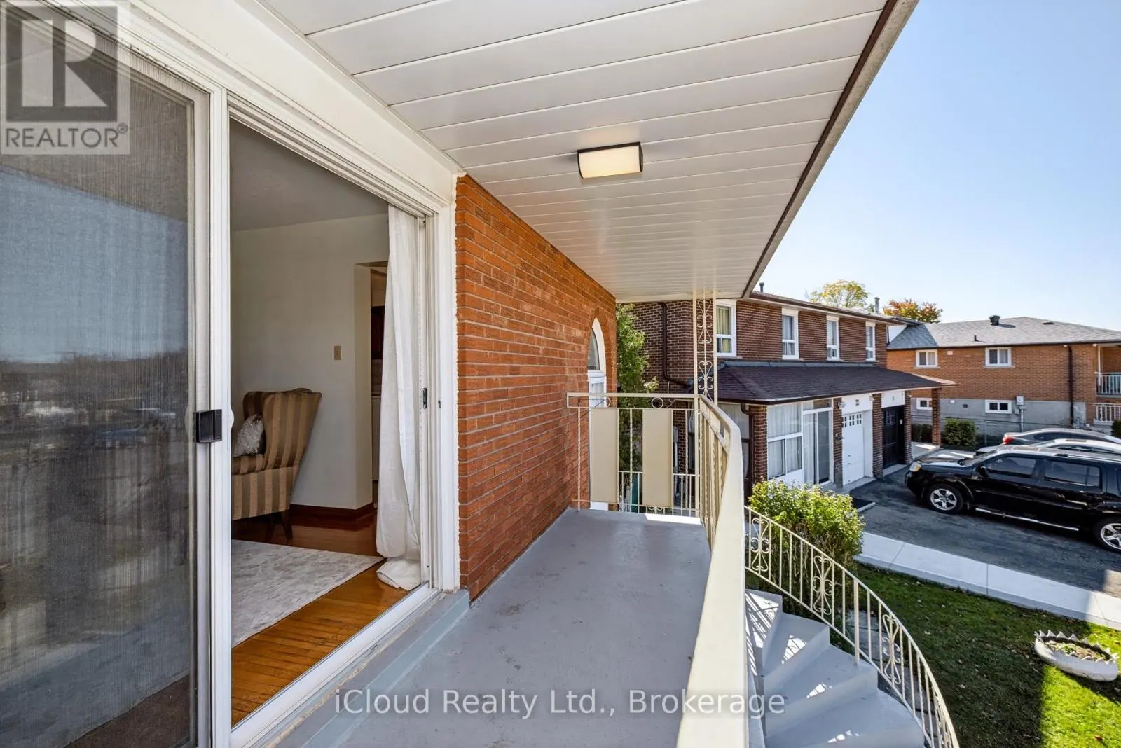 24 RADFORD DRIVE