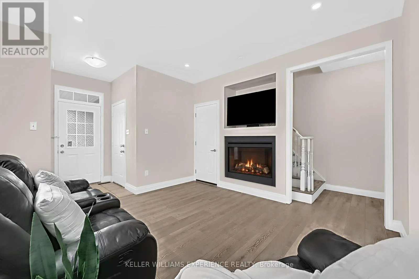 1429 WEIR CHASE